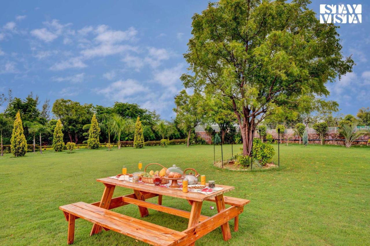 Stayvista's Glasshouse: Orchard Farmstay with Pool and Relaxation Gurgaon Exterior photo